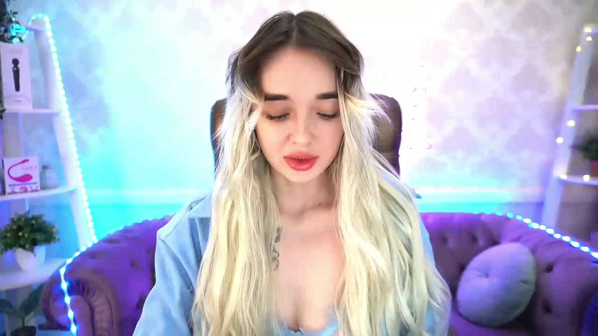Gallery image thumbnail from TrixieHey's myfreecams stream on, 05/04/2024, 23:36 image 11 of 20