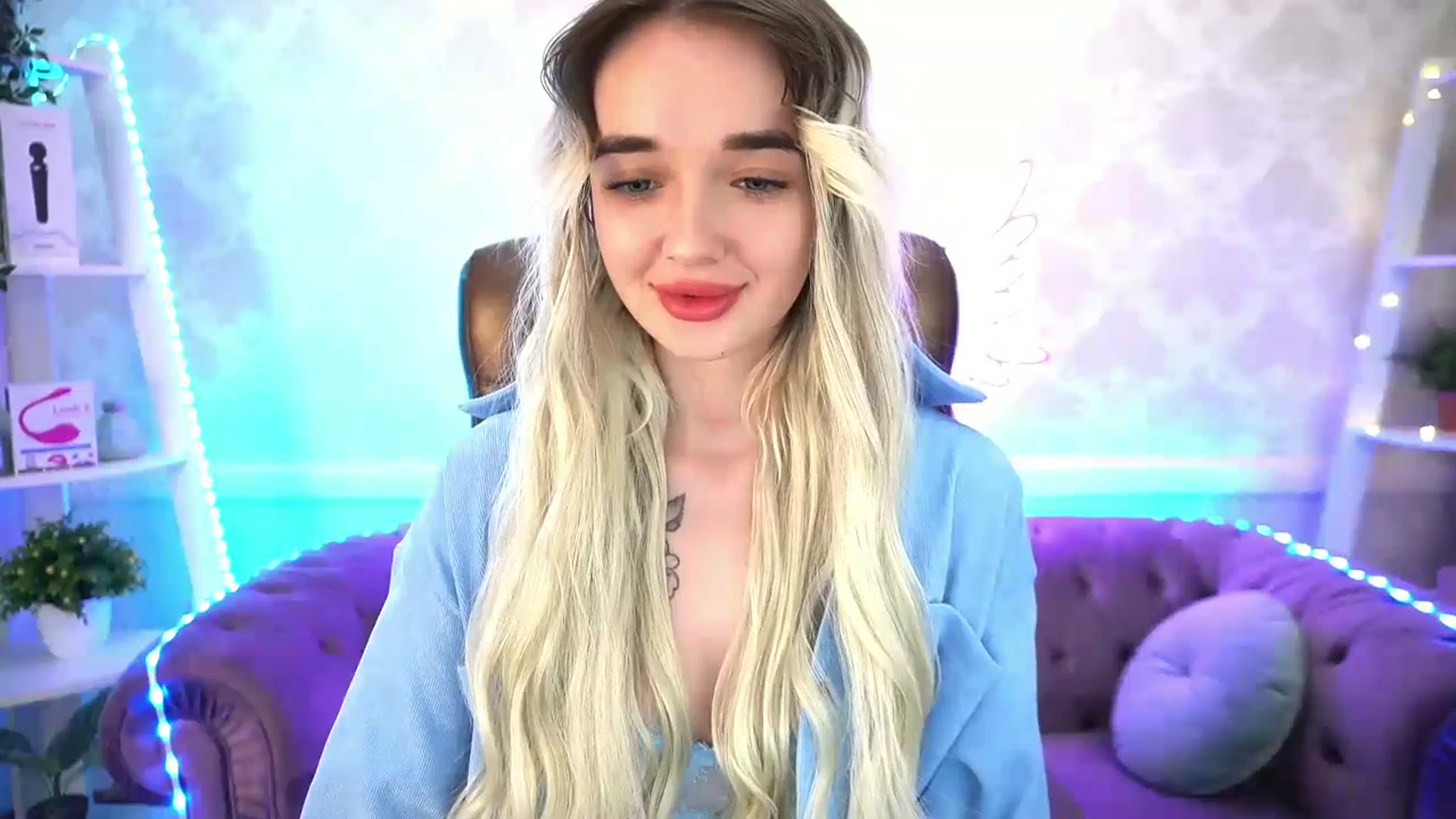 Gallery image thumbnail from TrixieHey's myfreecams stream on, 05/05/2024, 24:22 image 5 of 20