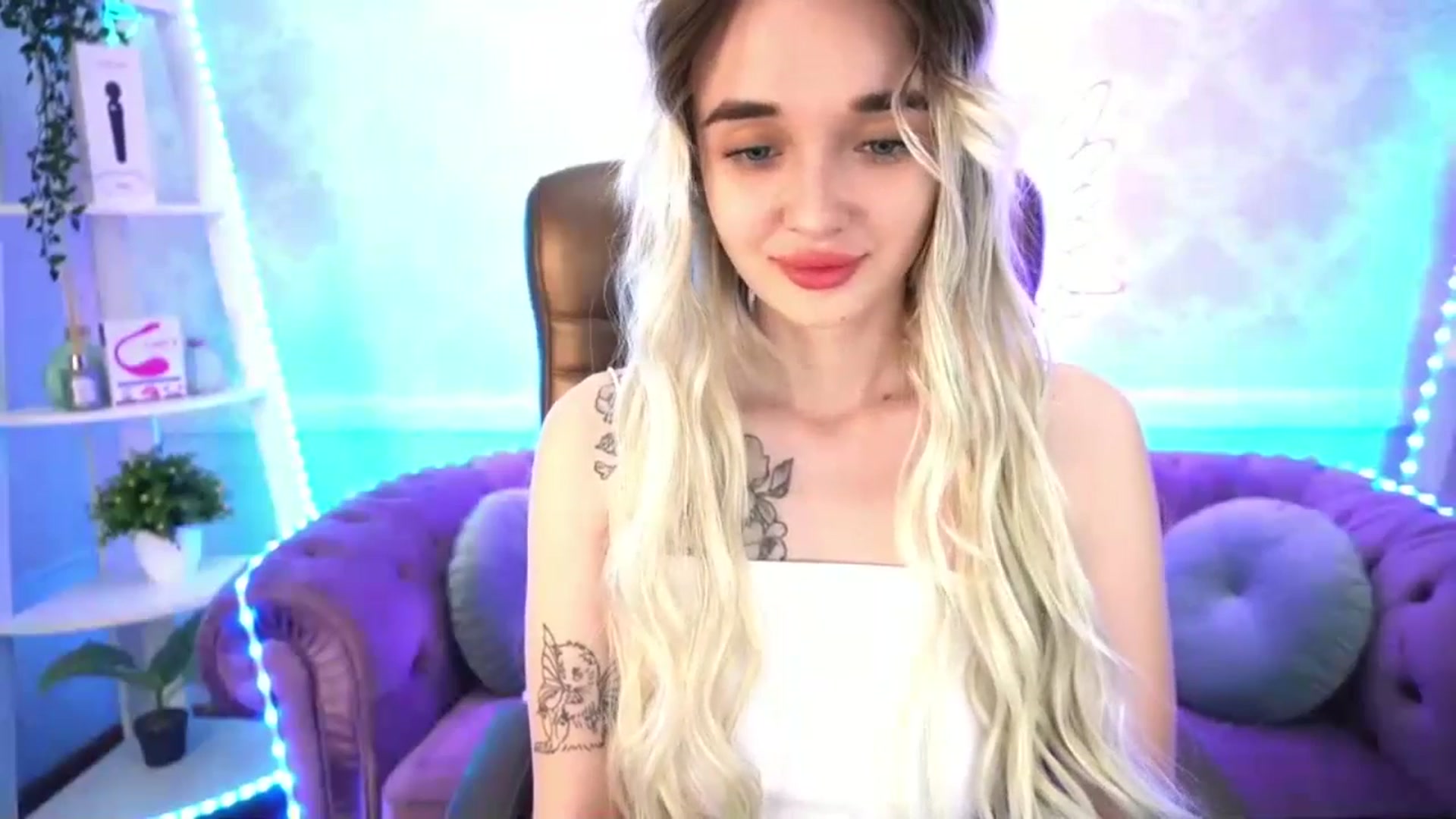 Gallery image thumbnail from TrixieHey's myfreecams stream on, 05/06/2024, 03:46 image 2 of 20