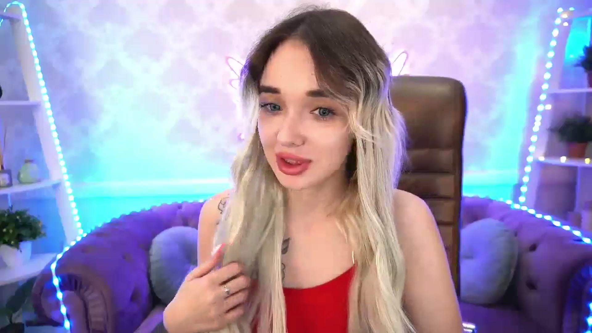 Gallery image thumbnail from TrixieHey's myfreecams stream on, 05/10/2024, 20:32 image 13 of 20