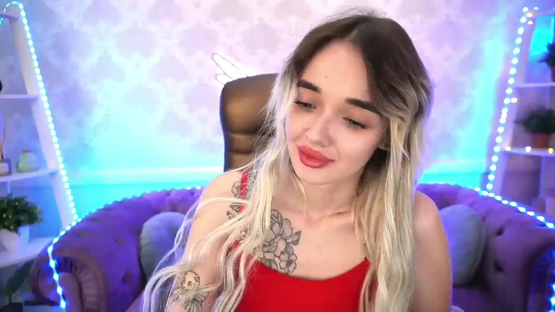 Gallery image thumbnail from TrixieHey's myfreecams stream on, 05/10/2024, 20:32 image 12 of 20
