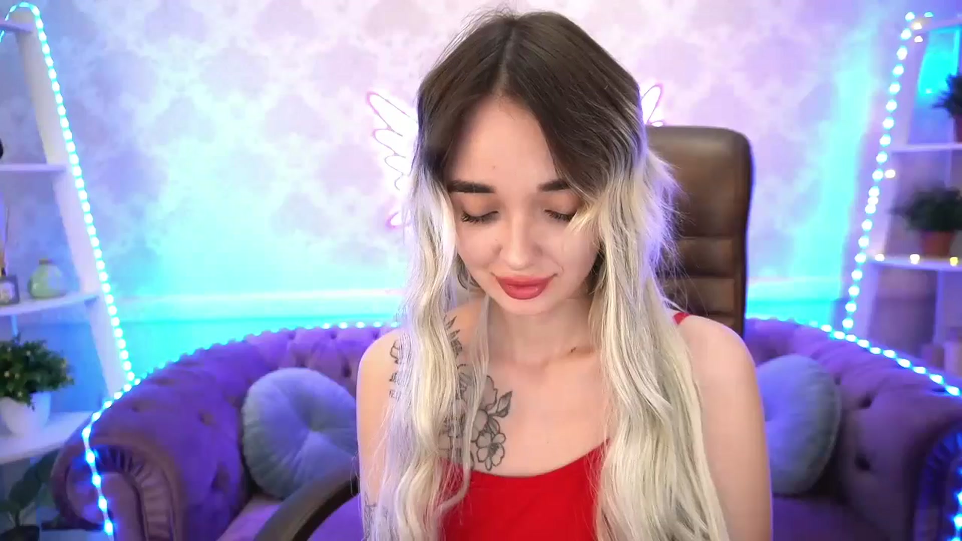 Gallery image thumbnail from TrixieHey's myfreecams stream on, 05/10/2024, 20:32 image 18 of 20