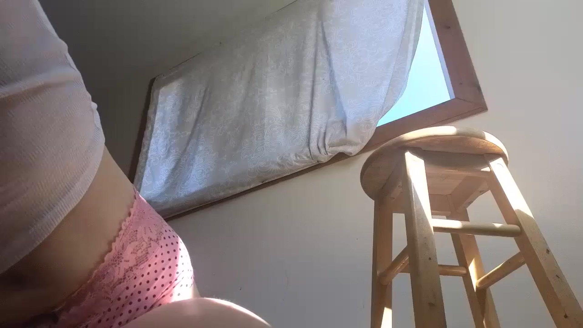 Gallery image thumbnail from Trixie_tease's myfreecams stream on, 08/22/2023, 14:57 image 12 of 20