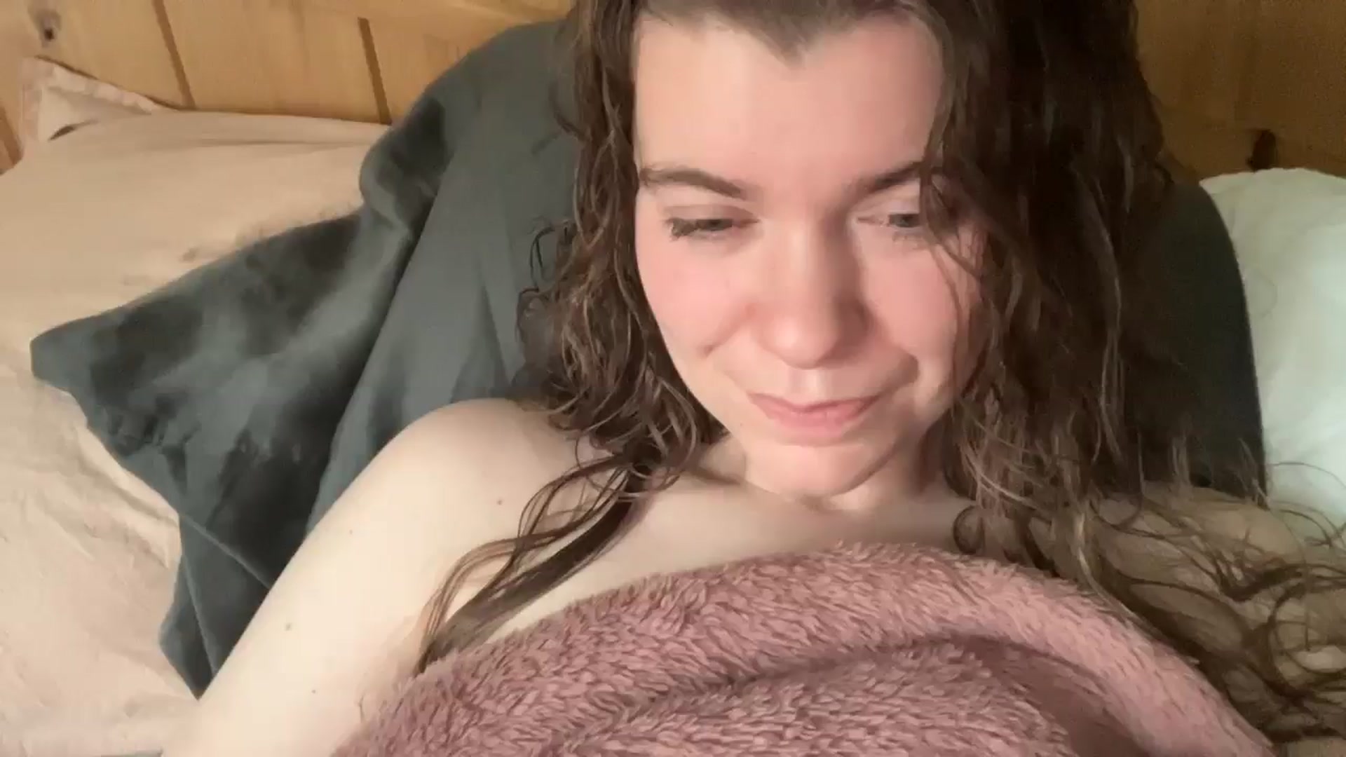 Gallery image thumbnail from Trixiegirl3's myfreecams stream on, 09/27/2025, 22:22 image 17 of 20
