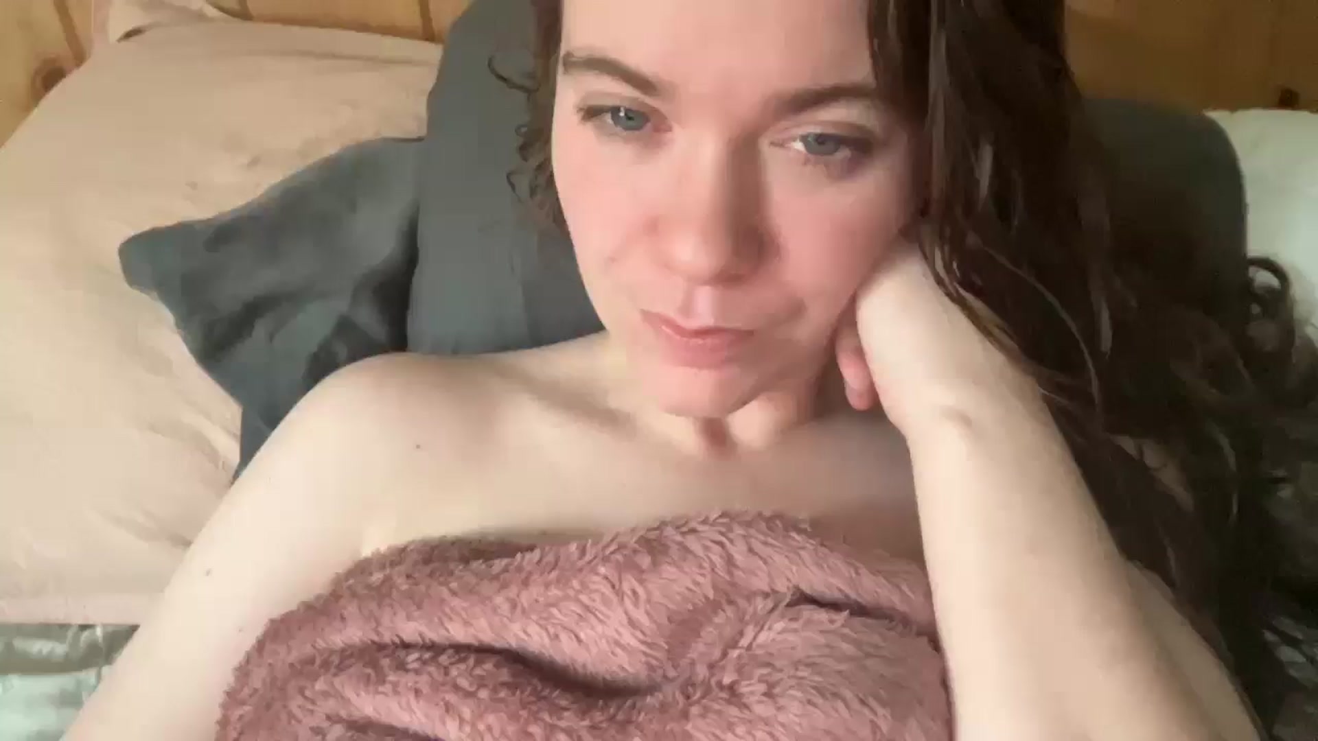 Gallery image thumbnail from Trixiegirl3's myfreecams stream on, 09/27/2025, 22:22 image 2 of 20