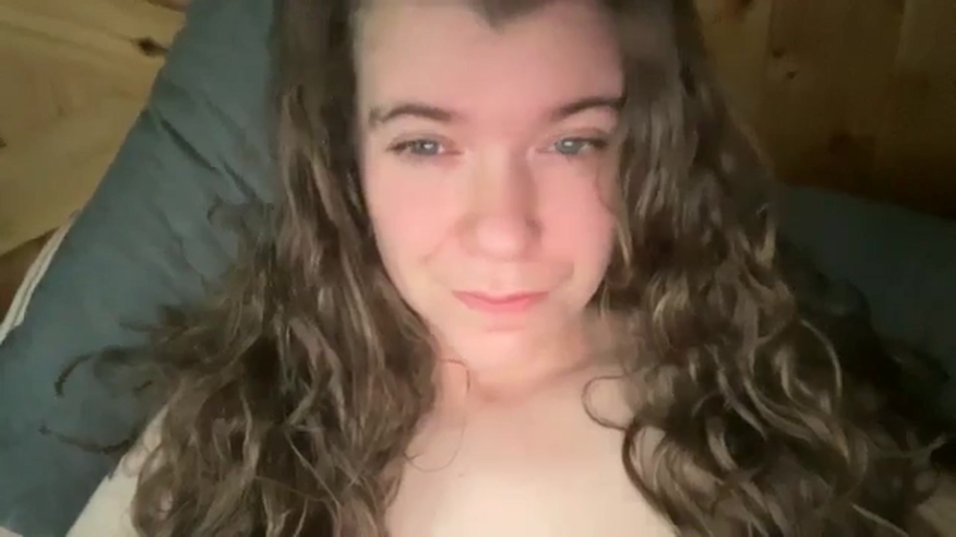 Gallery image thumbnail from Trixiegirl3's myfreecams stream on, 10/02/2025, 24:05 image 13 of 20