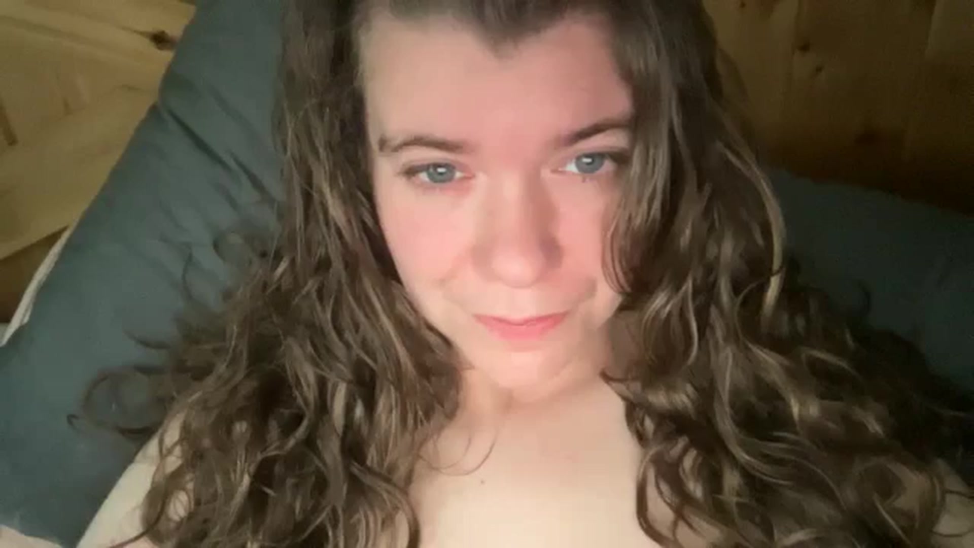 Gallery image thumbnail from Trixiegirl3's myfreecams stream on, 10/02/2025, 24:05 image 14 of 20