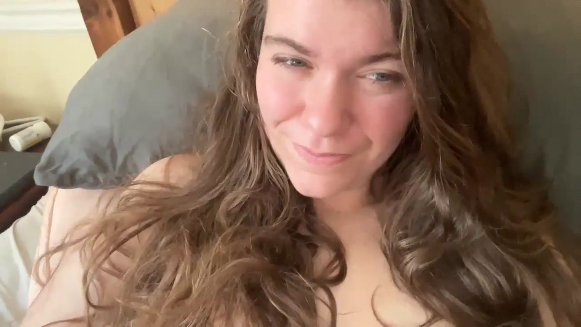 Gallery image thumbnail from Trixiegirl3's myfreecams stream on, 10/02/2025, 19:43 image 16 of 20