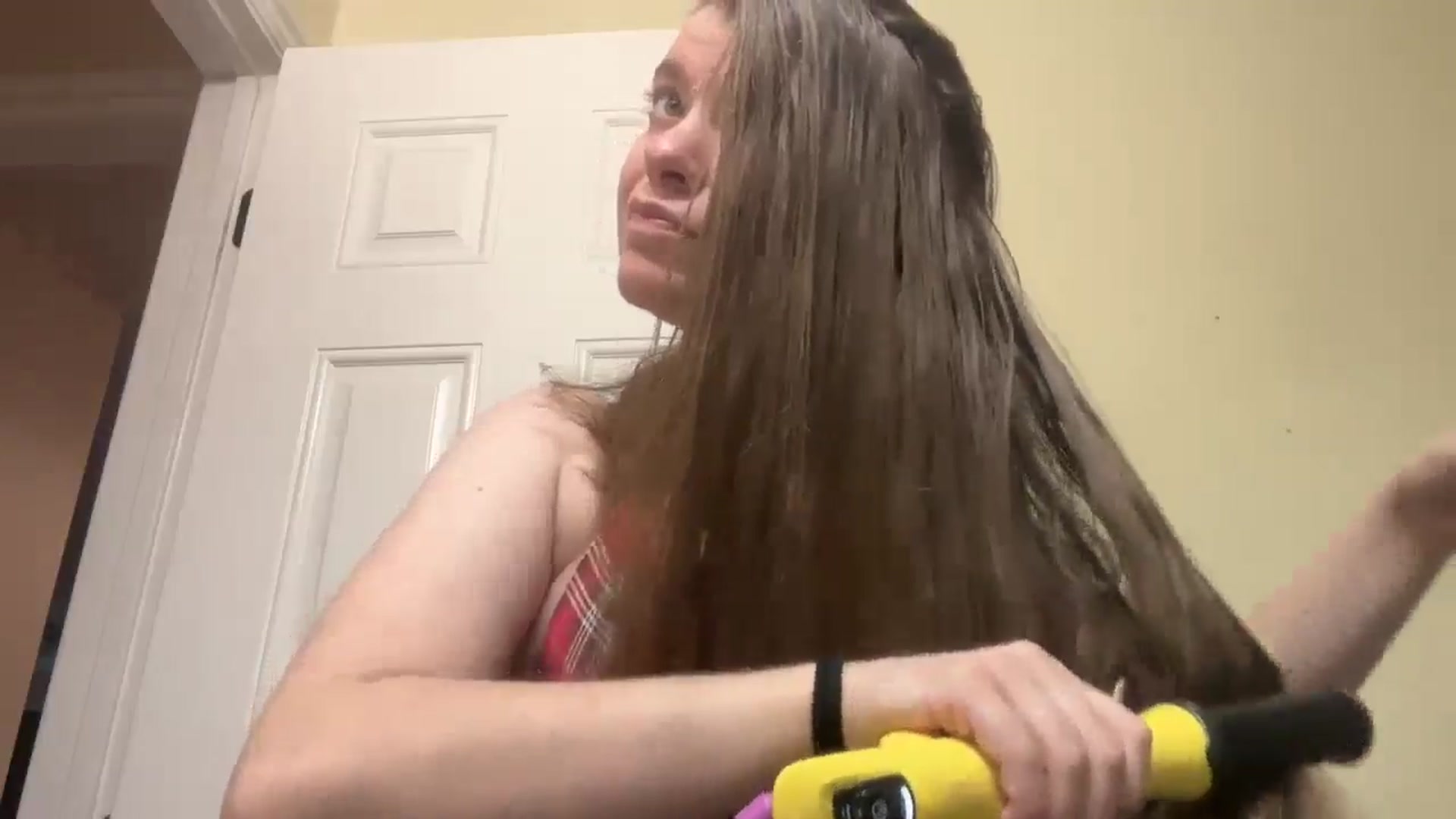 Gallery image thumbnail from Trixiegirl3's myfreecams stream on, 10/04/2025, 19:25 image 13 of 20