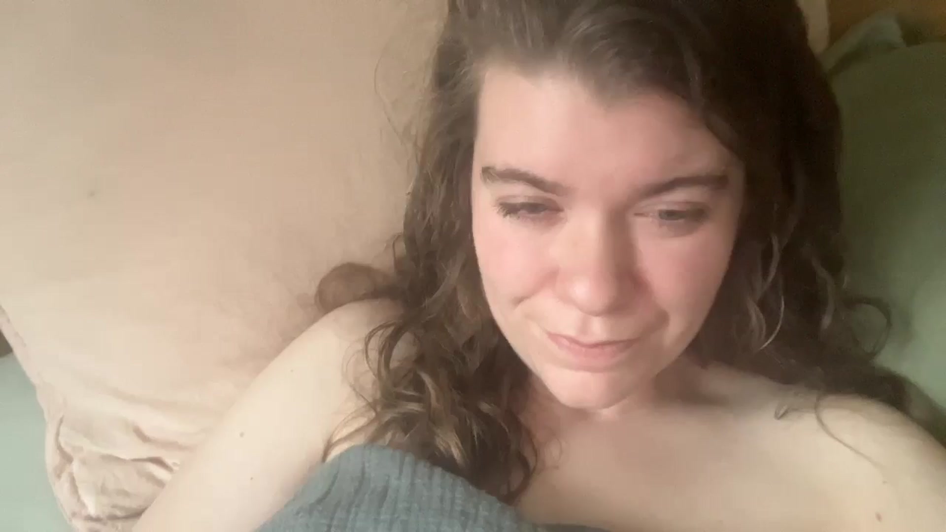 Gallery image thumbnail from Trixiegirl3's myfreecams stream on, 10/08/2025, 23:41 image 4 of 20