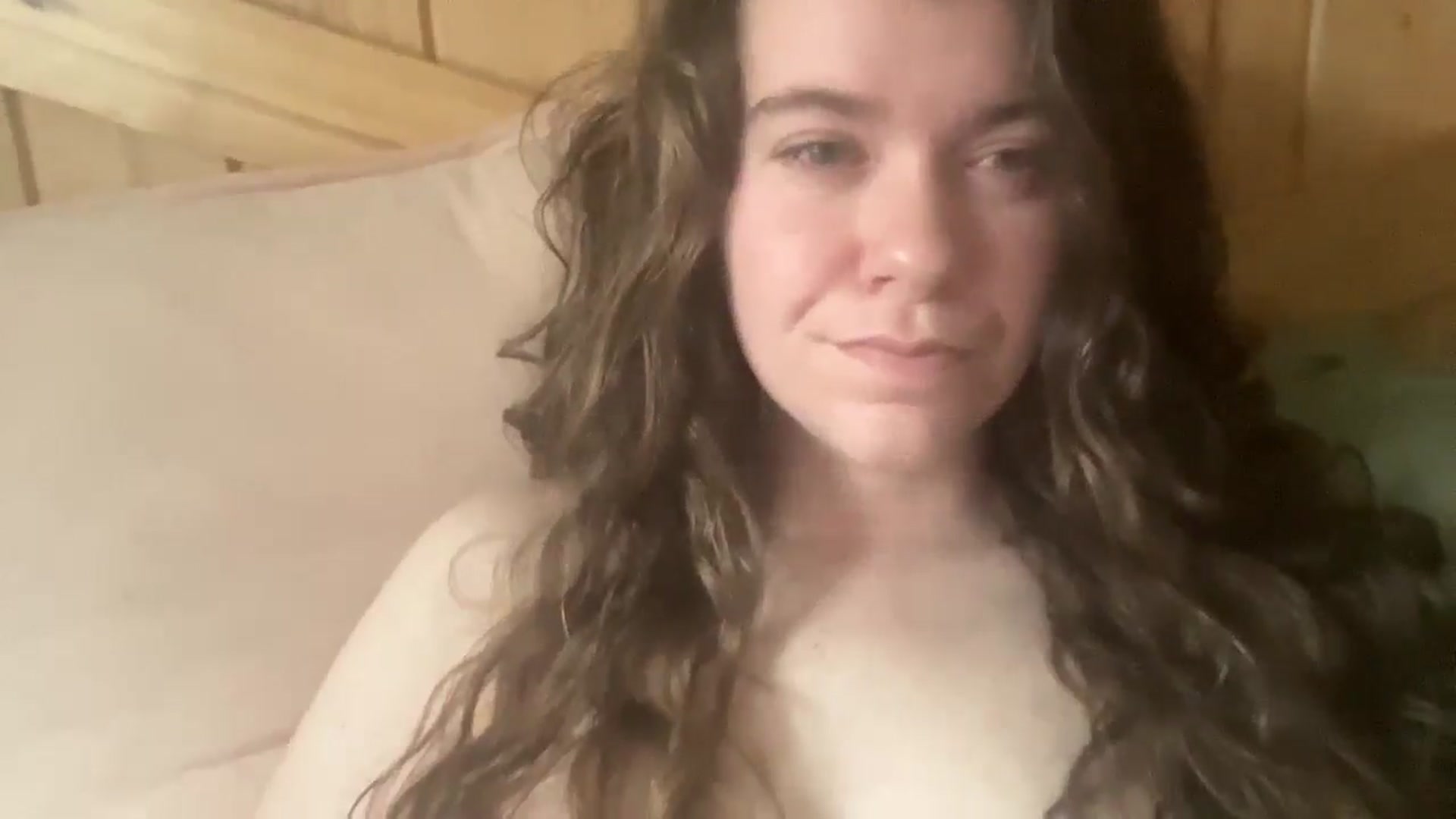 Gallery image thumbnail from Trixiegirl3's myfreecams stream on, 10/08/2025, 23:41 image 17 of 20