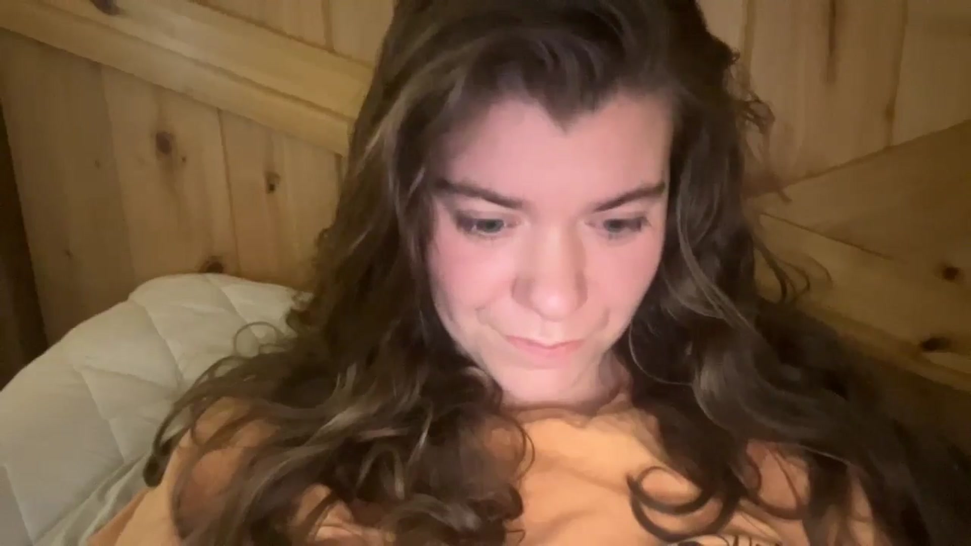Gallery image thumbnail from Trixiegirl3's myfreecams stream on, 10/15/2025, 23:59 image 15 of 20