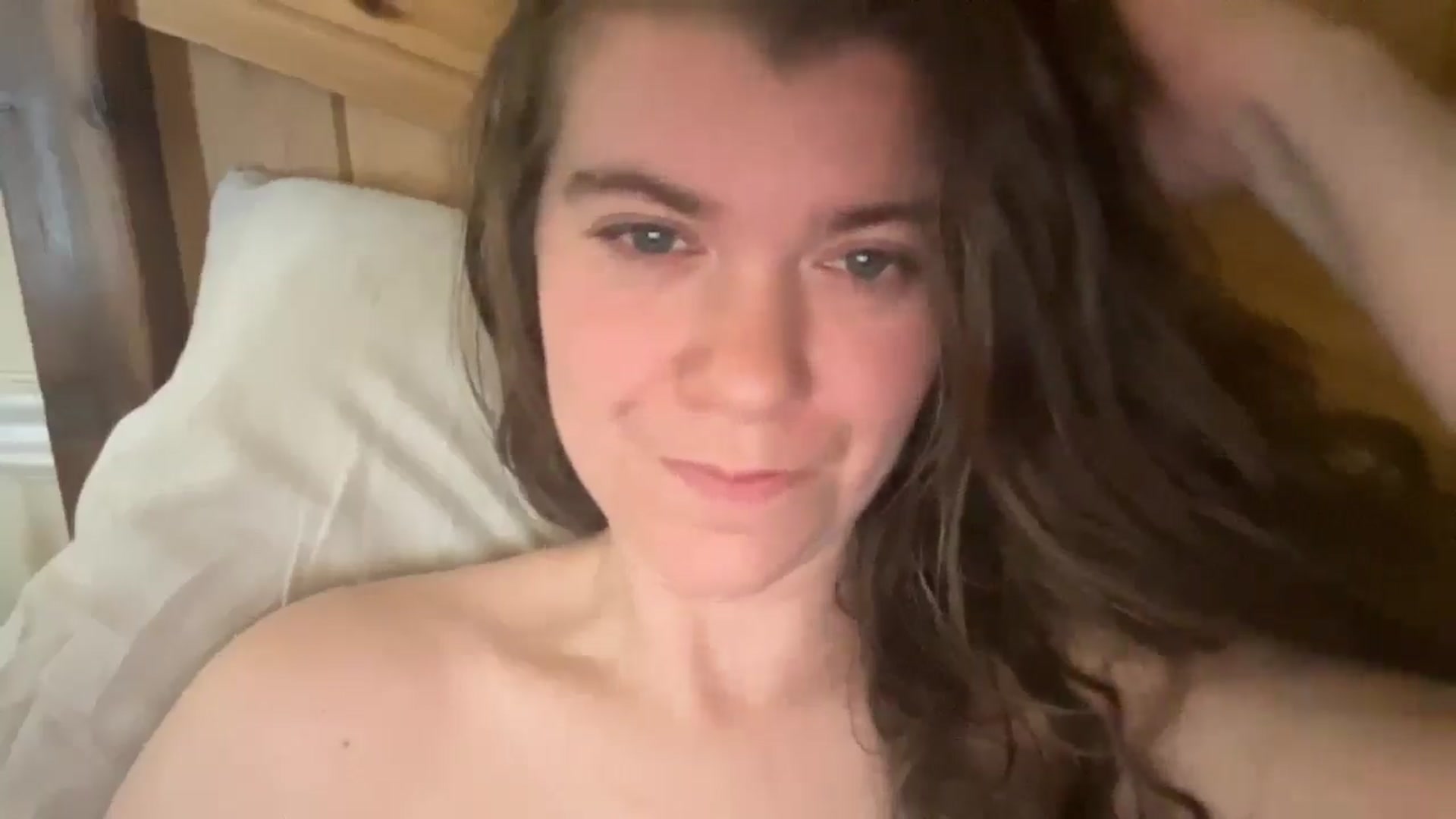 Gallery image thumbnail from Trixiegirl3's myfreecams stream on, 10/17/2025, 20:56 image 20 of 20