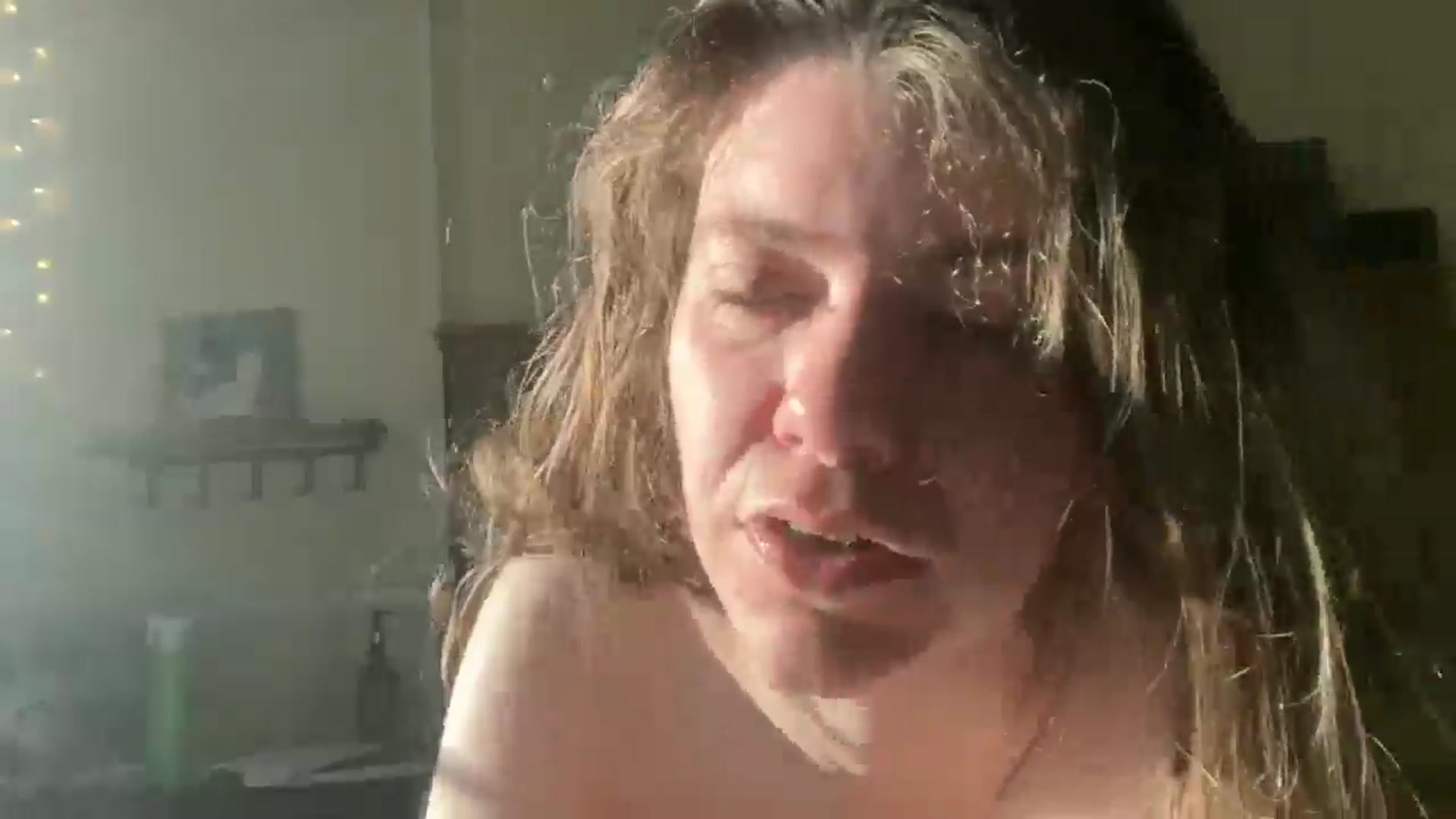 Gallery image thumbnail from Trixiegirl3's myfreecams stream on, 10/18/2025, 20:30 image 3 of 20