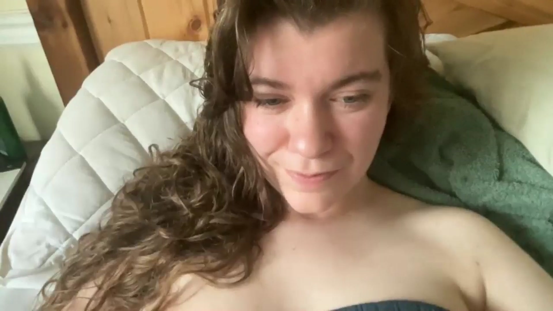 Gallery image thumbnail from Trixiegirl3's myfreecams stream on, 10/19/2025, 23:44 image 6 of 20