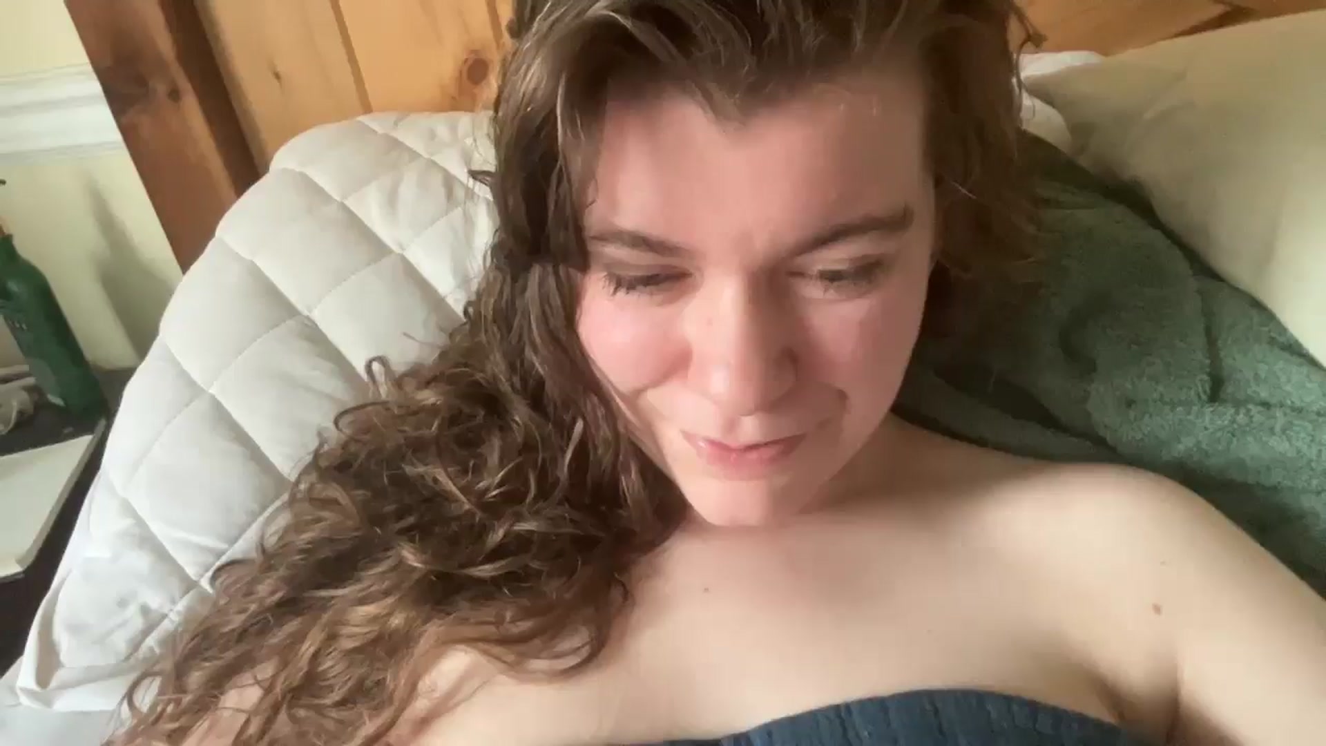 Gallery image thumbnail from Trixiegirl3's myfreecams stream on, 10/19/2025, 23:44 image 3 of 20