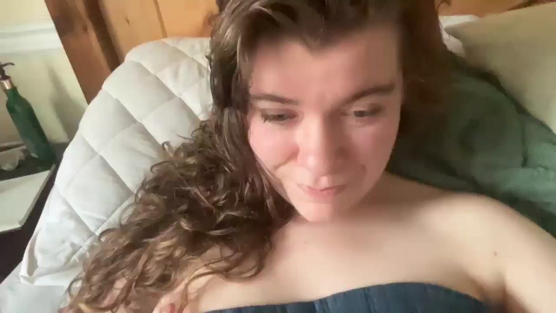 Gallery image thumbnail from Trixiegirl3's myfreecams stream on, 10/19/2025, 23:44 image 1 of 20