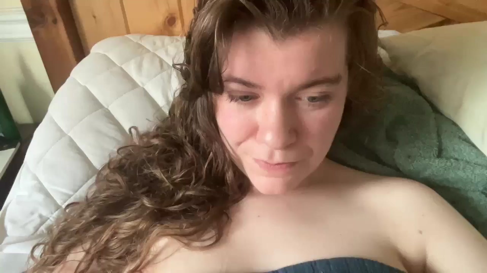 Gallery image thumbnail from Trixiegirl3's myfreecams stream on, 10/19/2025, 23:44 image 4 of 20