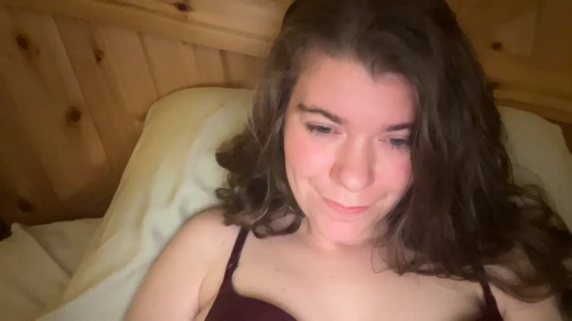 Gallery image thumbnail from Trixiegirl3's myfreecams stream on, 10/21/2025, 24:25 image 1 of 20