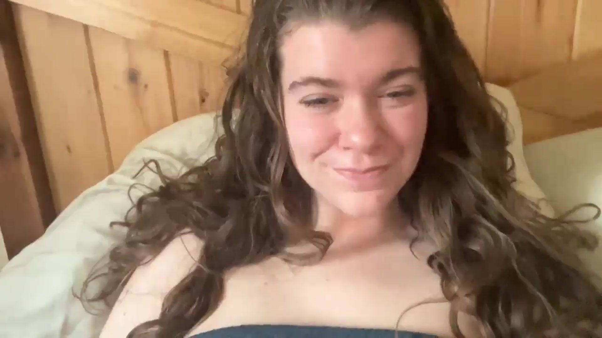 Gallery image thumbnail from Trixiegirl3's myfreecams stream on, 10/21/2025, 19:00 image 20 of 20