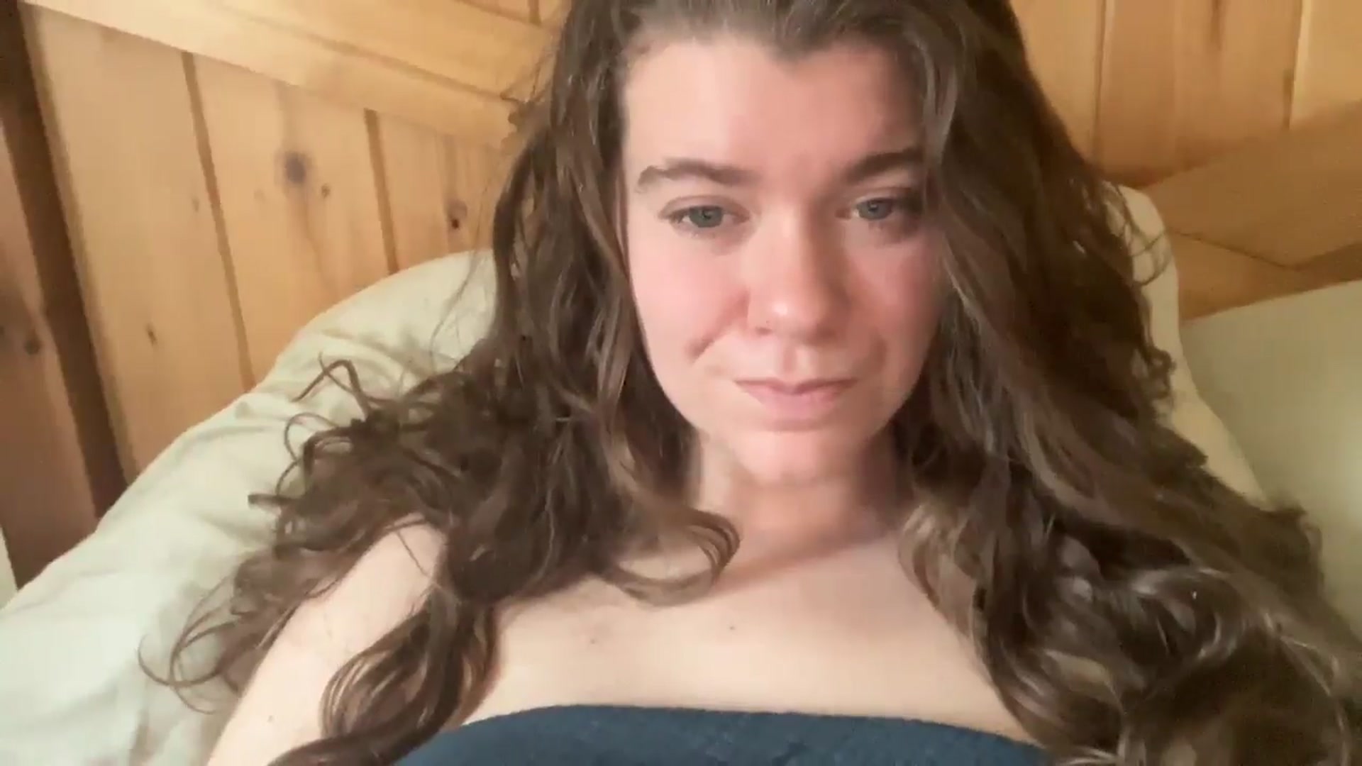 Gallery image thumbnail from Trixiegirl3's myfreecams stream on, 10/21/2025, 19:00 image 14 of 20