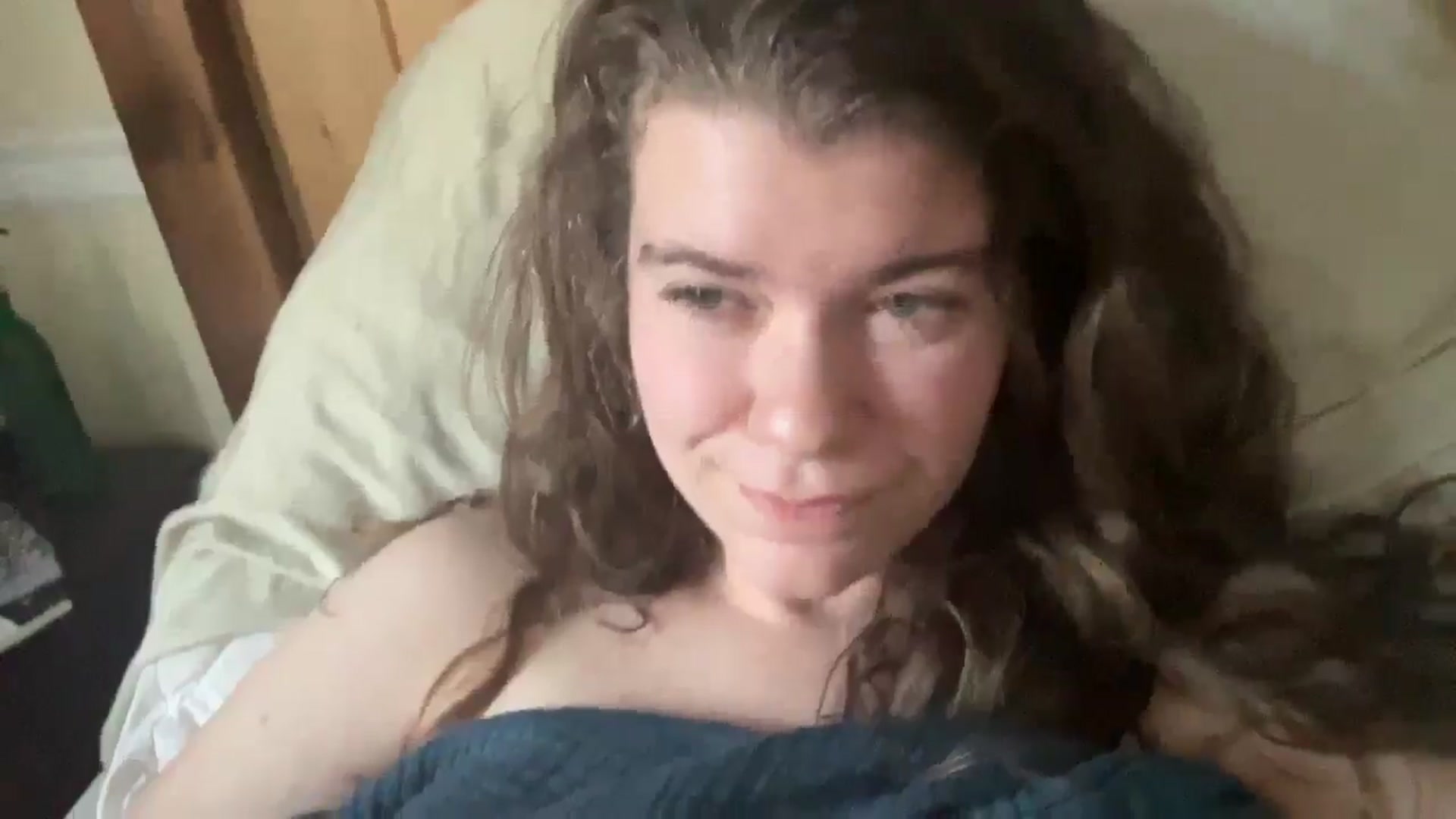 Gallery image thumbnail from Trixiegirl3's myfreecams stream on, 10/21/2025, 23:59 image 8 of 20