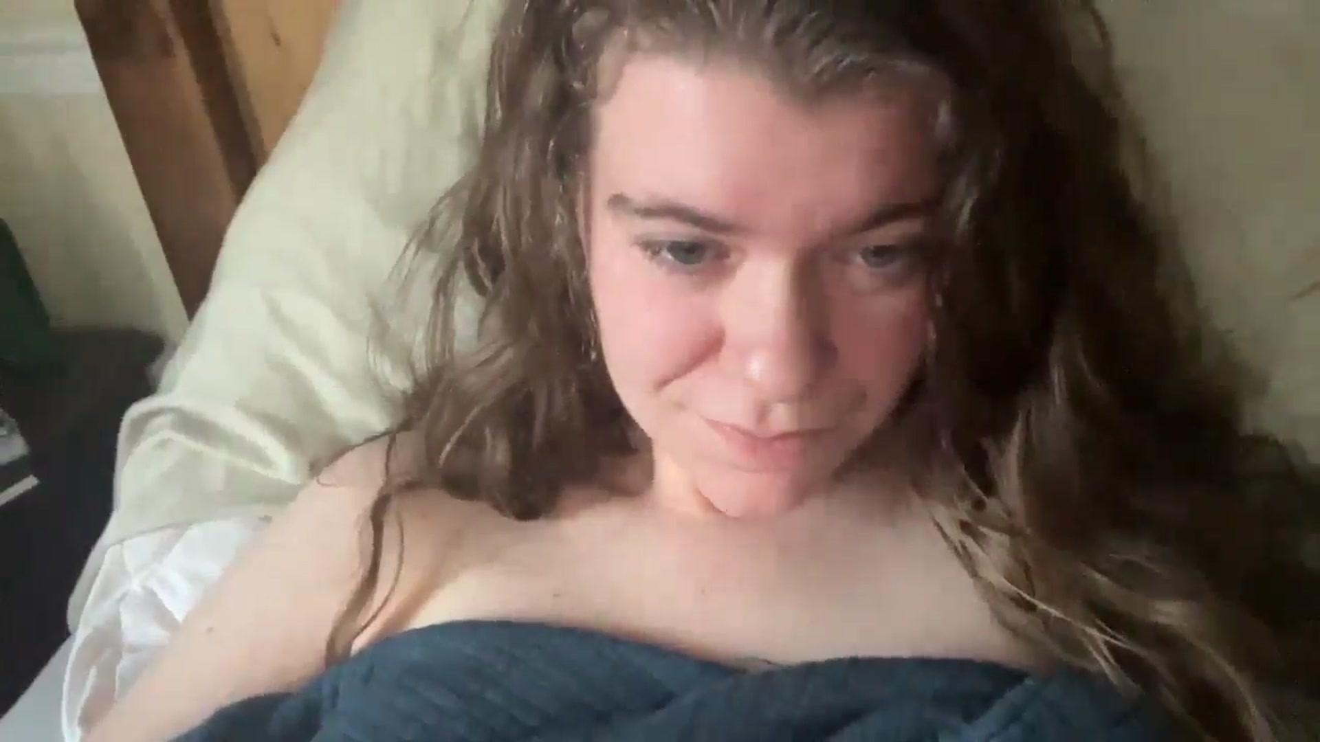 Gallery image thumbnail from Trixiegirl3's myfreecams stream on, 10/21/2025, 23:59 image 17 of 20