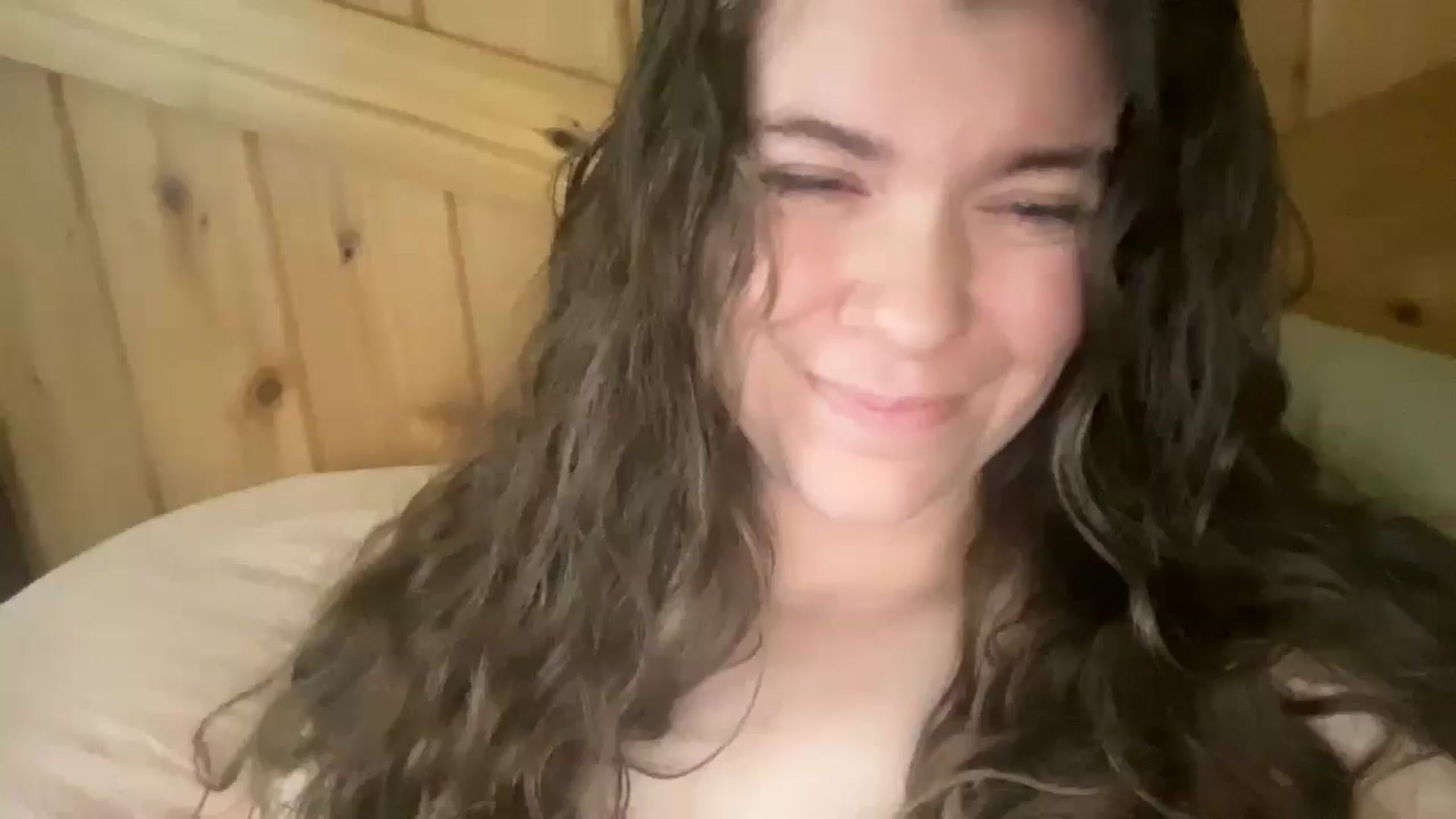 Gallery image thumbnail from Trixiegirl3's myfreecams stream on, 10/23/2025, 21:10 image 17 of 20