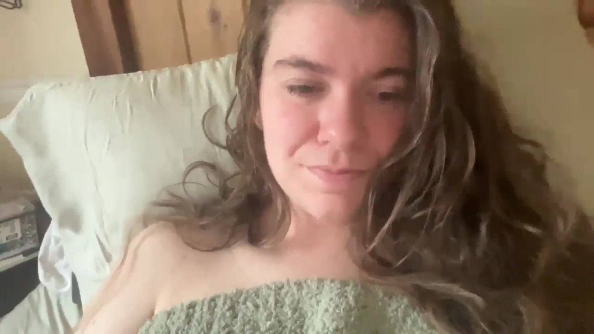 Gallery image thumbnail from Trixiegirl3's myfreecams stream on, 10/24/2025, 19:32 image 3 of 20