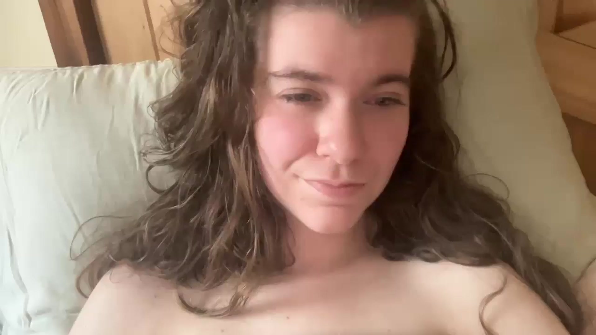 Gallery image thumbnail from Trixiegirl3's myfreecams stream on, 10/24/2025, 21:06 image 18 of 20