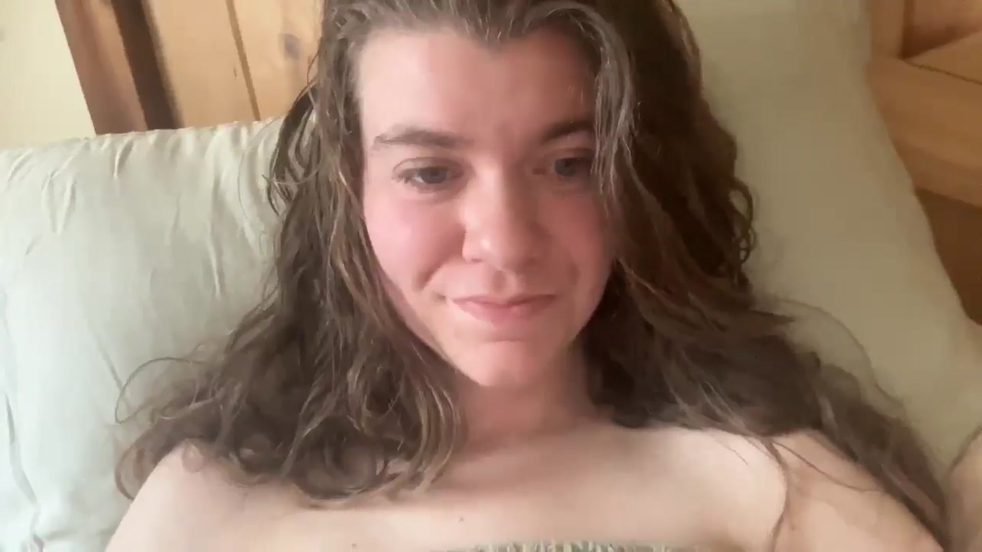 Gallery image thumbnail from Trixiegirl3's myfreecams stream on, 10/24/2025, 21:06 image 17 of 20