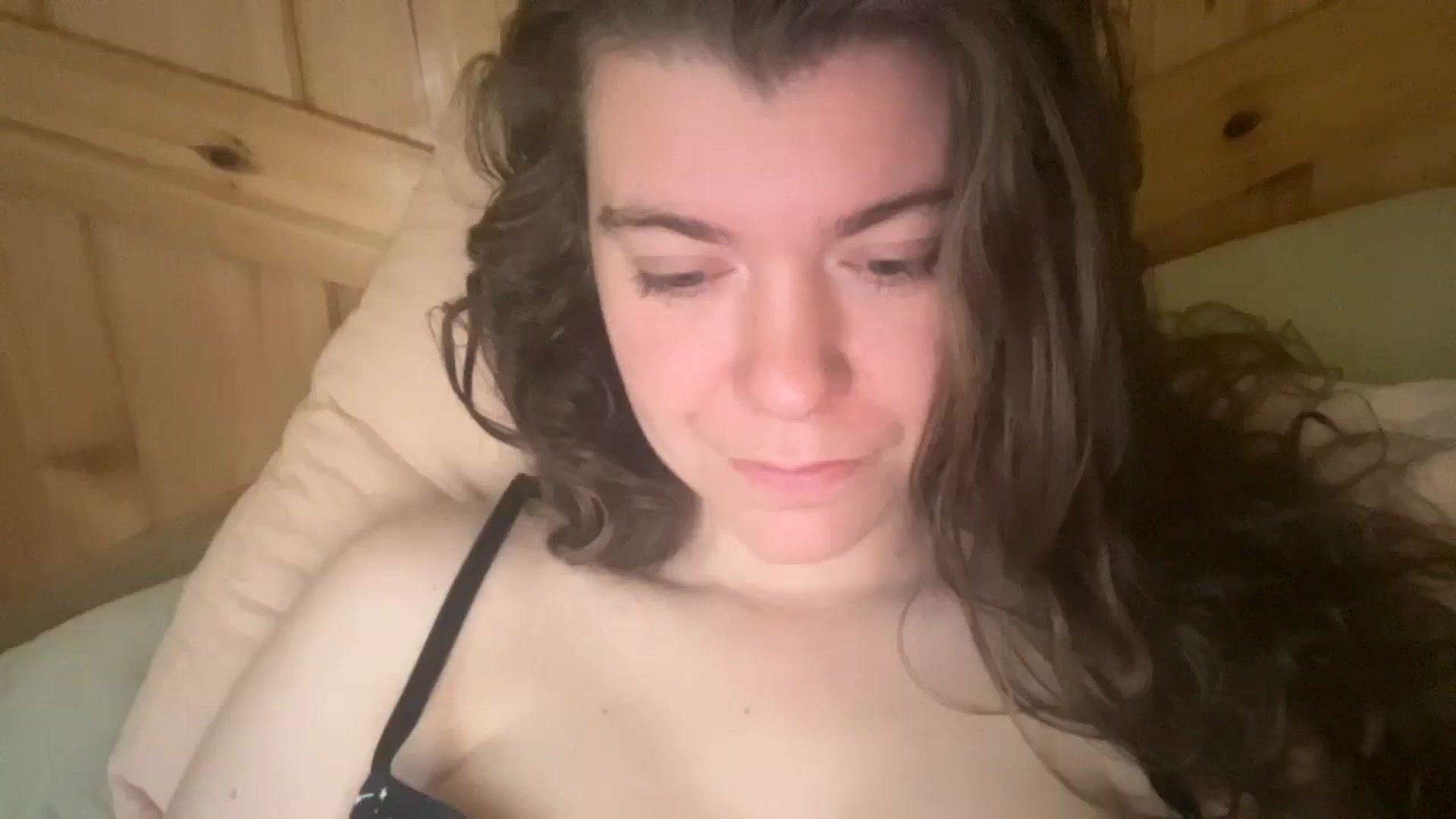 Gallery image thumbnail from Trixiegirl3's myfreecams stream on, 10/27/2025, 18:57 image 1 of 20