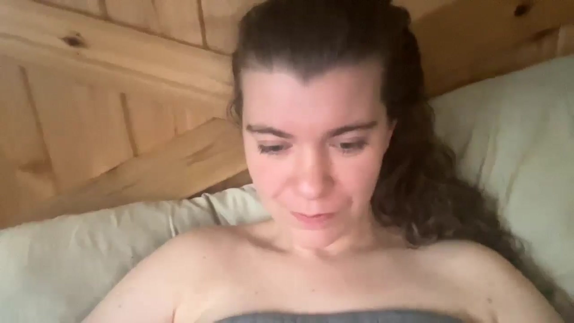 Gallery image thumbnail from Trixiegirl3's myfreecams stream on, 10/27/2025, 19:40 image 6 of 20