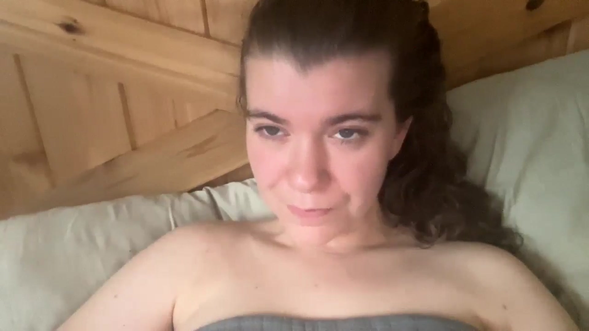 Gallery image thumbnail from Trixiegirl3's myfreecams stream on, 10/27/2025, 19:40 image 14 of 20