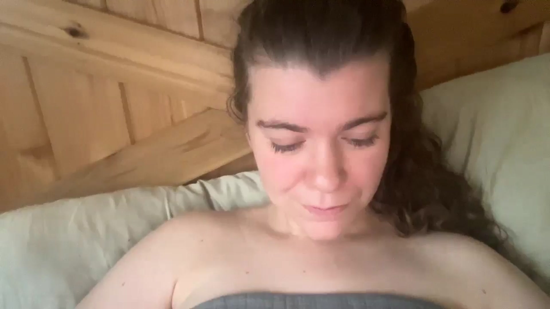 Gallery image thumbnail from Trixiegirl3's myfreecams stream on, 10/27/2025, 19:40 image 5 of 20