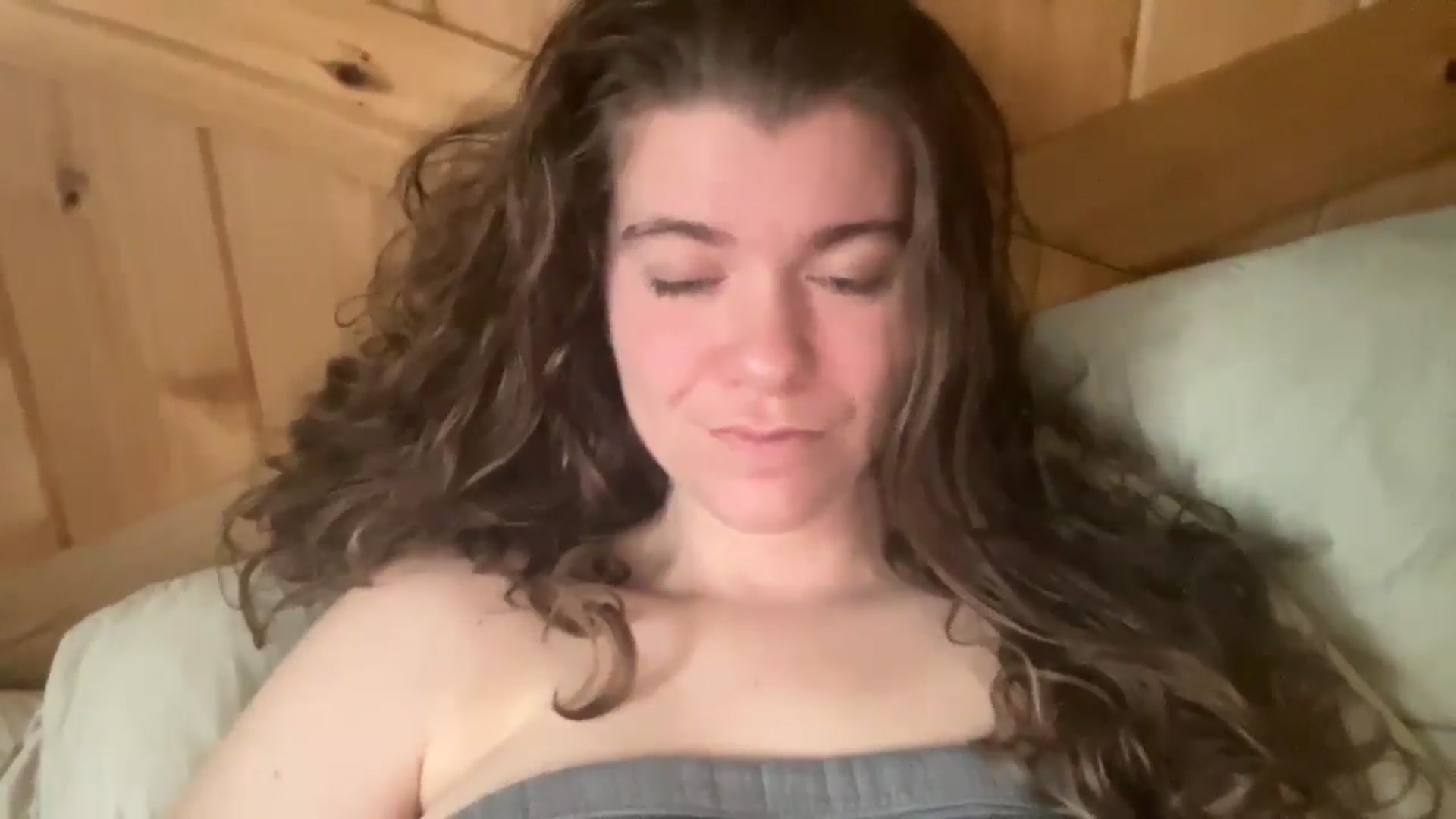 Gallery image thumbnail from Trixiegirl3's myfreecams stream on, 10/27/2025, 21:53 image 4 of 20