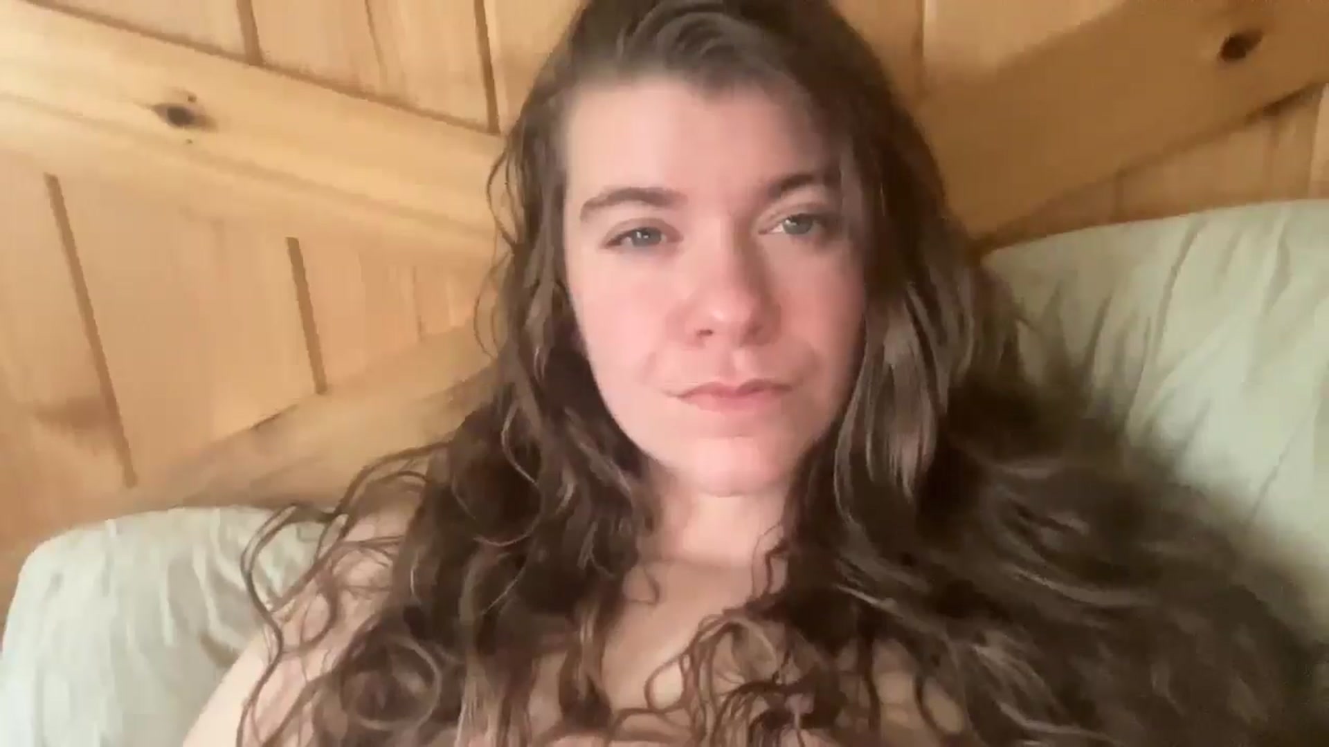 Gallery image thumbnail from Trixiegirl3's myfreecams stream on, 10/27/2025, 21:53 image 18 of 20