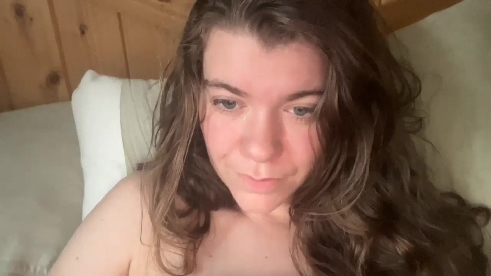 Gallery image thumbnail from Trixiegirl3's myfreecams stream on, 10/28/2025, 22:51 image 3 of 20