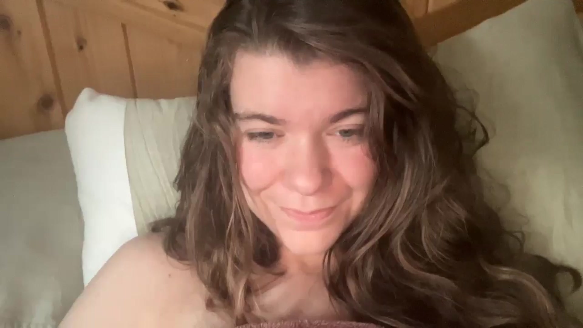 Gallery image thumbnail from Trixiegirl3's myfreecams stream on, 10/28/2025, 22:51 image 10 of 20