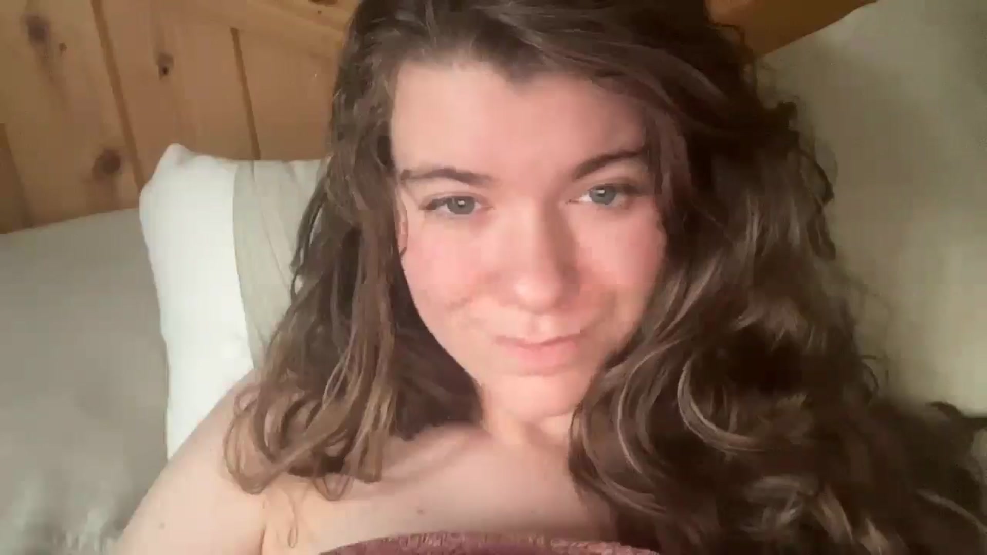 Gallery image thumbnail from Trixiegirl3's myfreecams stream on, 10/28/2025, 22:51 image 7 of 20