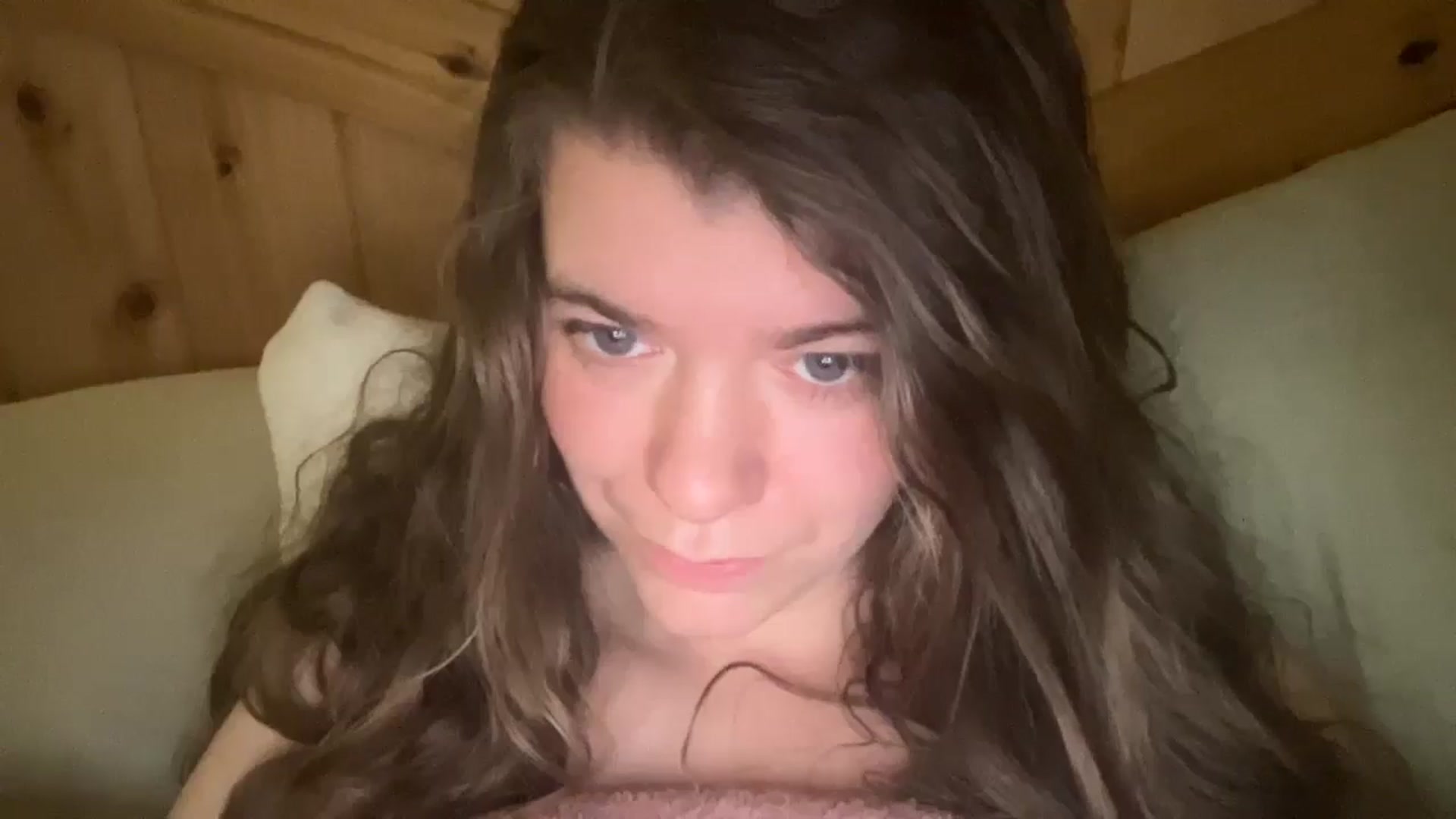 Gallery image thumbnail from Trixiegirl3's myfreecams stream on, 10/28/2025, 22:51 image 17 of 20