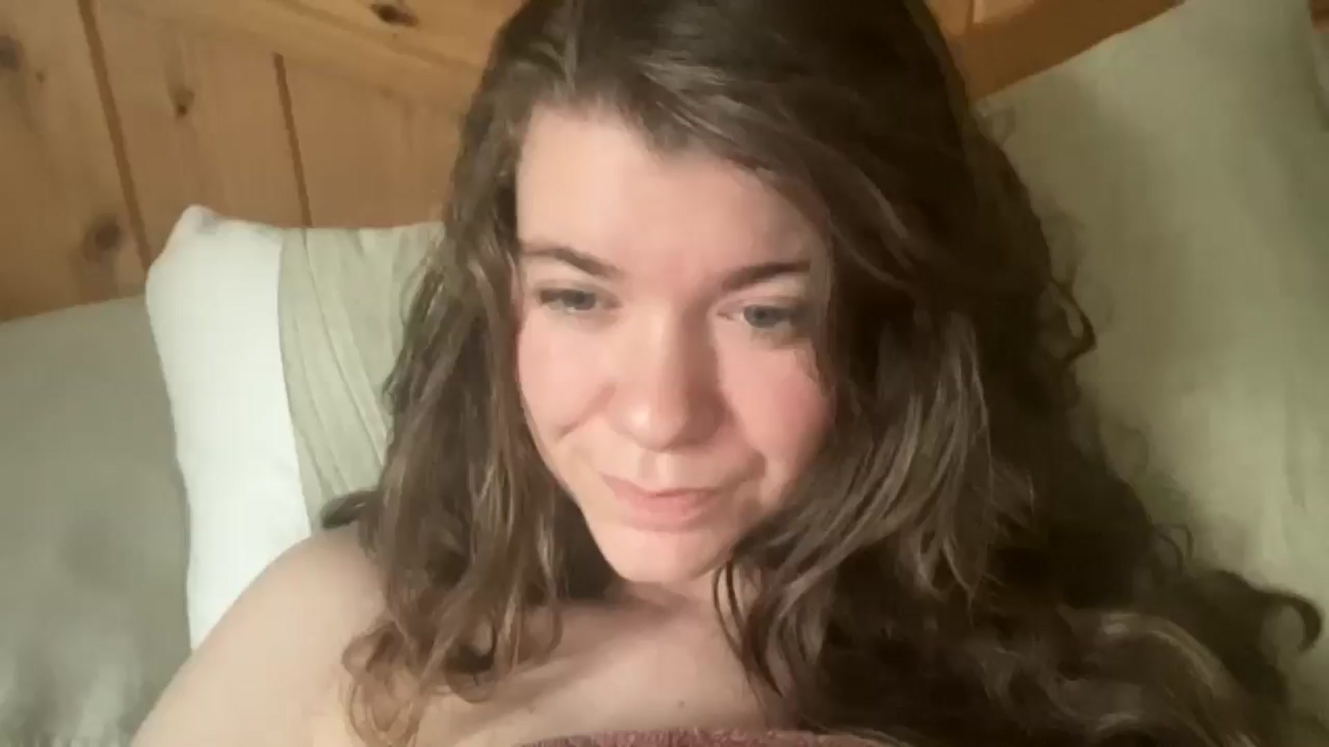 Gallery image thumbnail from Trixiegirl3's myfreecams stream on, 10/28/2025, 22:51 image 9 of 20