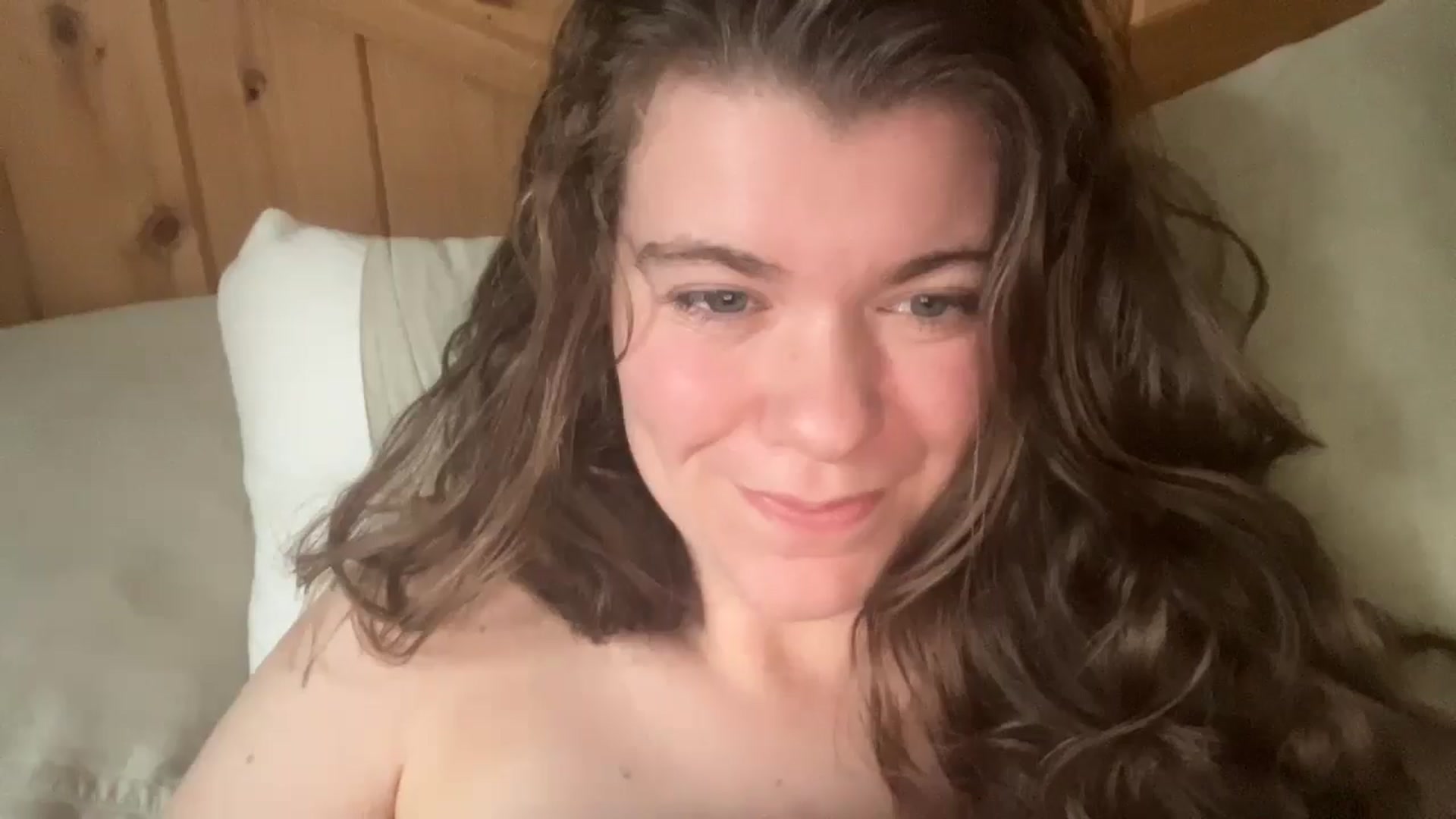 Gallery image thumbnail from Trixiegirl3's myfreecams stream on, 10/28/2025, 22:51 image 5 of 20