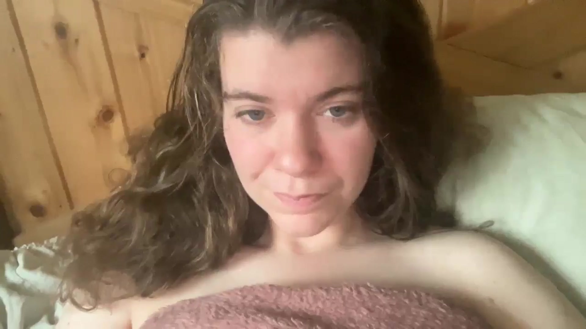 Gallery image thumbnail from Trixiegirl3's myfreecams stream on, 10/29/2025, 20:37 image 17 of 20