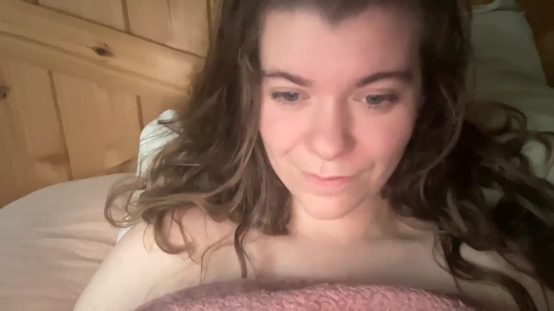 Gallery image thumbnail from Trixiegirl3's myfreecams stream on, 10/30/2025, 24:20 image 4 of 20