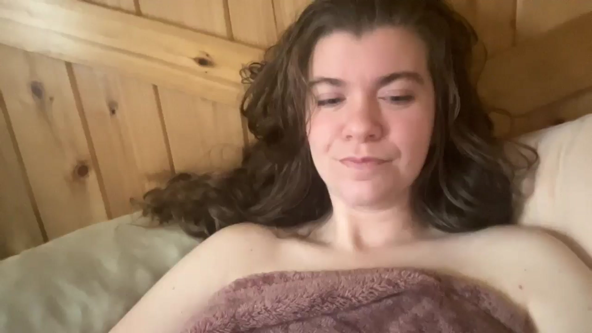 Gallery image thumbnail from Trixiegirl3's myfreecams stream on, 10/31/2025, 24:00 image 16 of 20