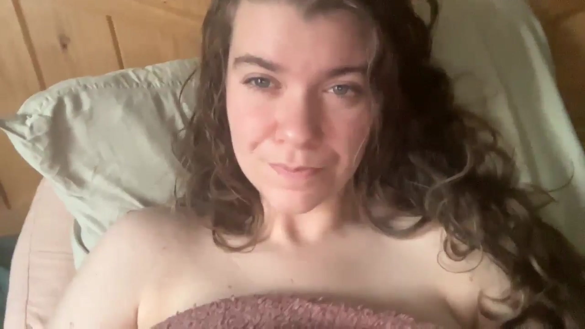 Gallery image thumbnail from Trixiegirl3's myfreecams stream on, 11/01/2025, 22:17 image 17 of 20