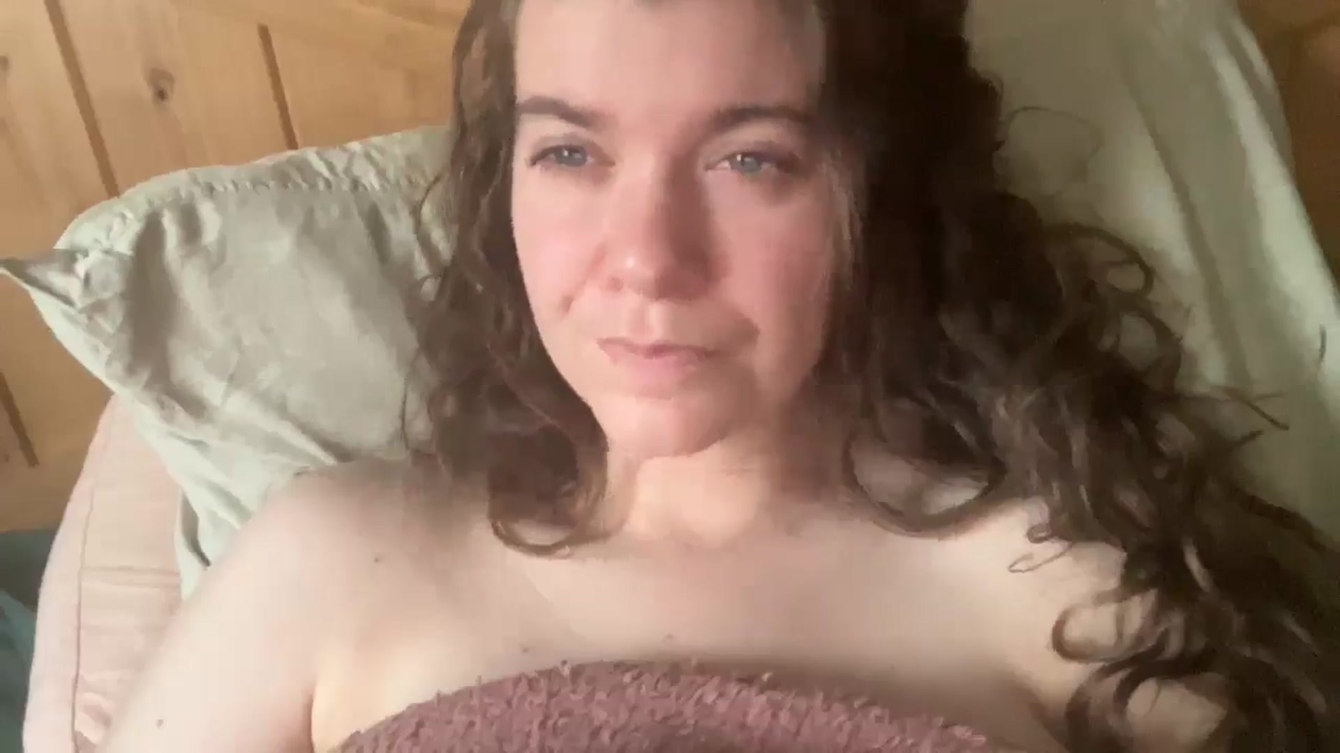 Gallery image thumbnail from Trixiegirl3's myfreecams stream on, 11/01/2025, 22:17 image 9 of 20