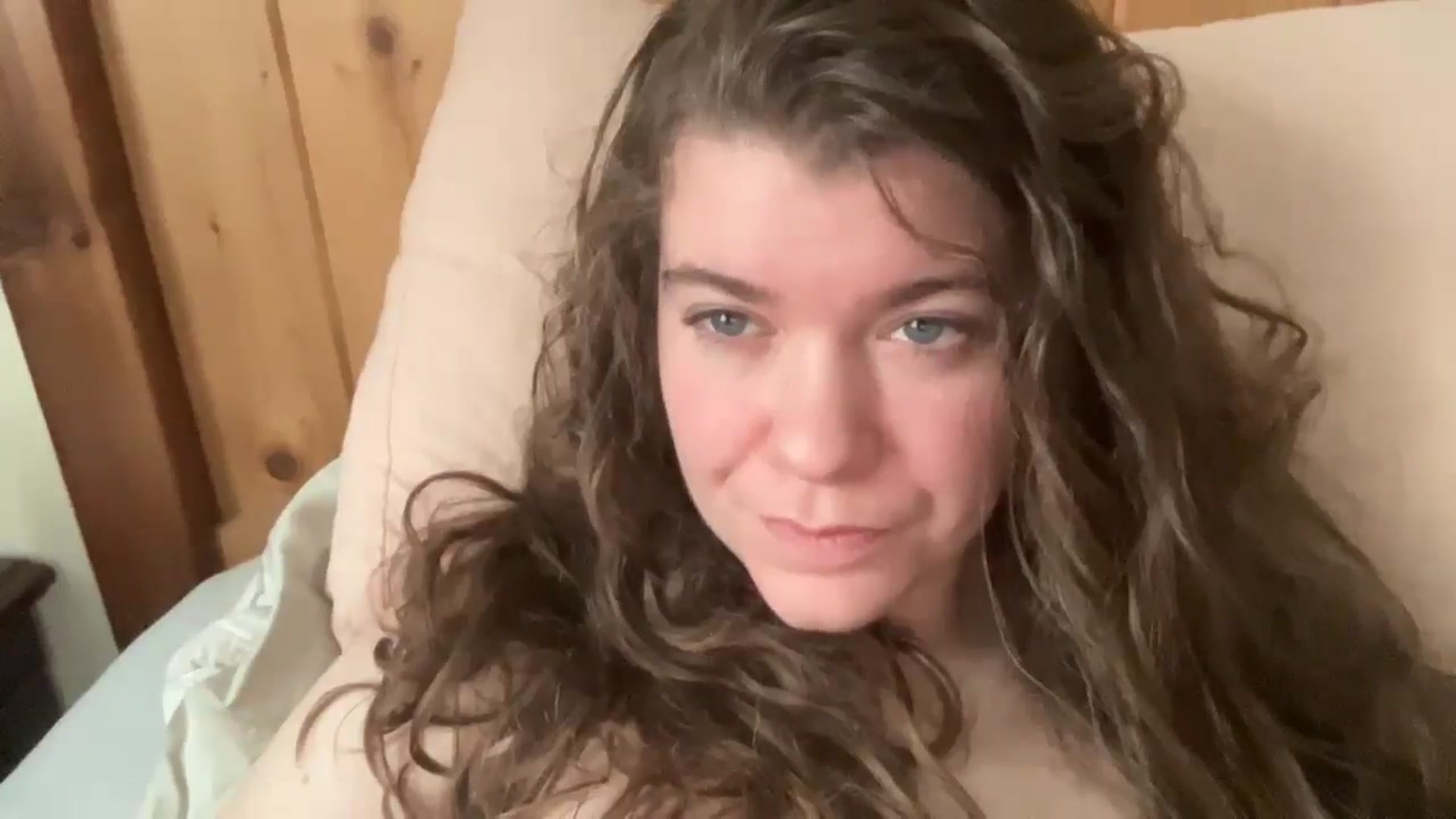 Gallery image thumbnail from Trixiegirl3's myfreecams stream on, 11/10/2025, 19:29 image 11 of 20