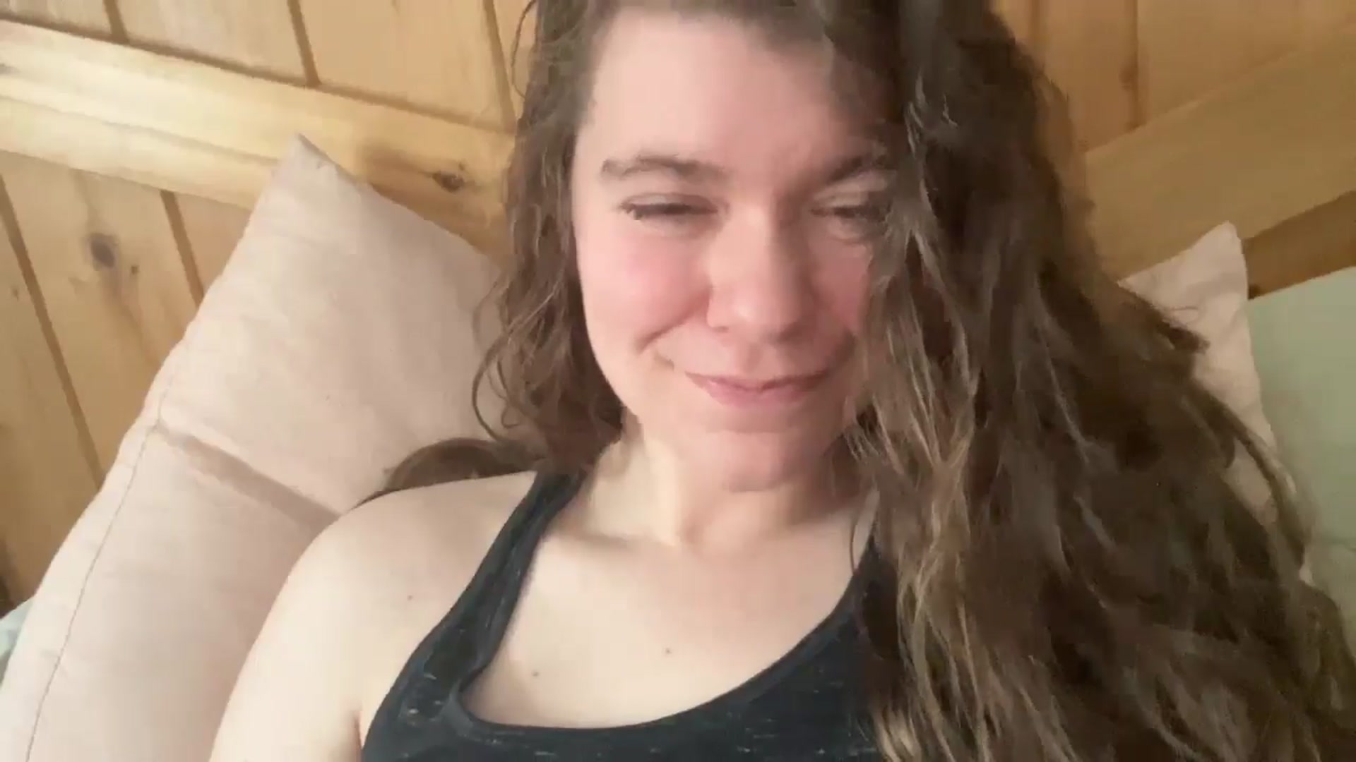 Gallery image thumbnail from Trixiegirl3's myfreecams stream on, 11/10/2025, 20:48 image 18 of 20